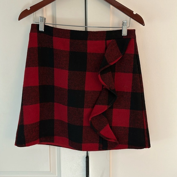 J Crew Buffalo Check Ruffle Skirt Size 4 - Picture 1 of 4